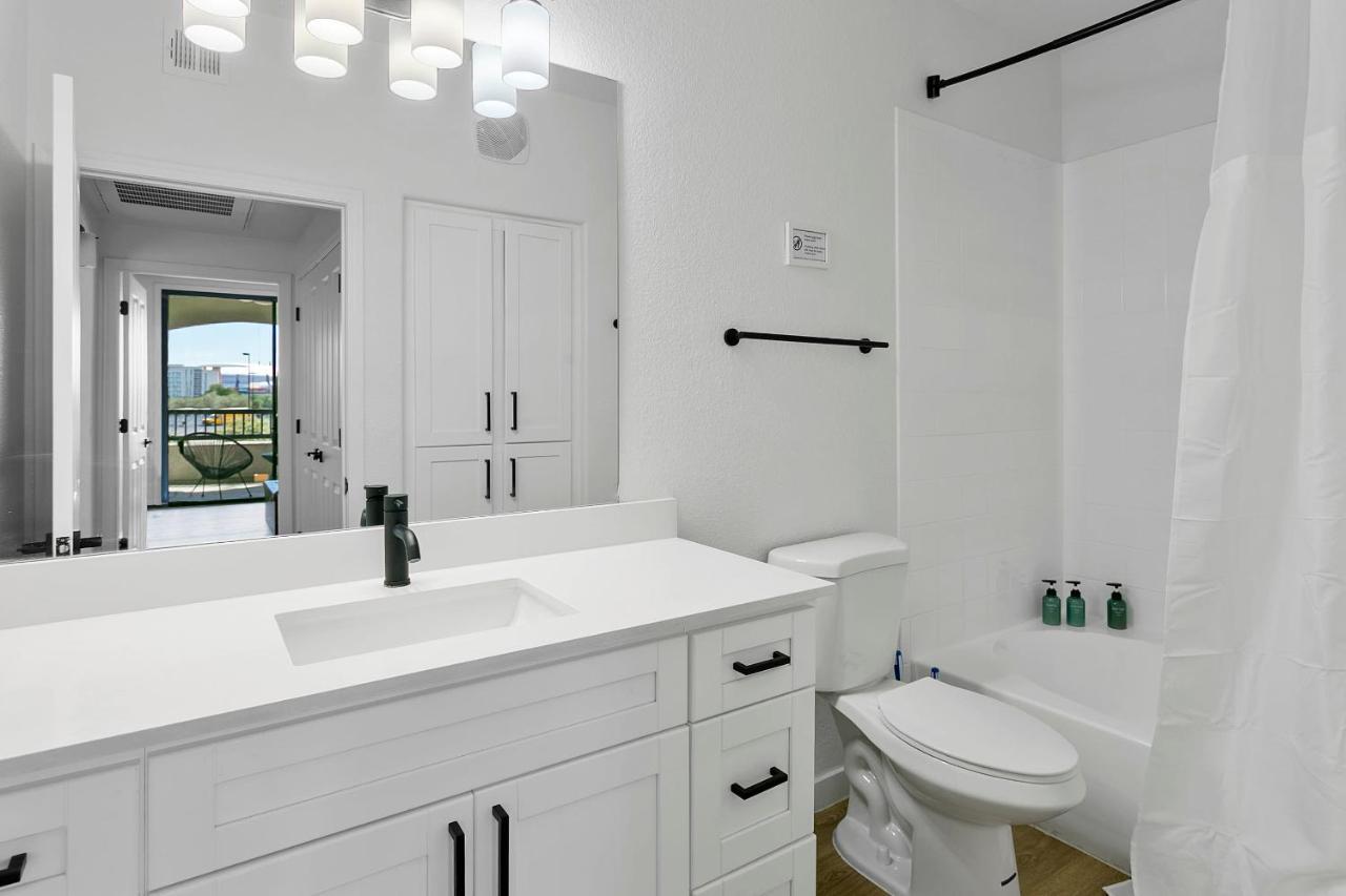 Cozysuites Glendale By The Stadium With Pool 01 Exterior foto